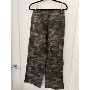 Streetwear camo cargo pants / wide-leg utility trousers